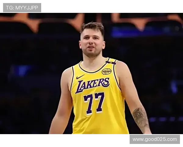 八村震惊东契奇首节狂砍十七分直言完全没察觉对方已火力全开